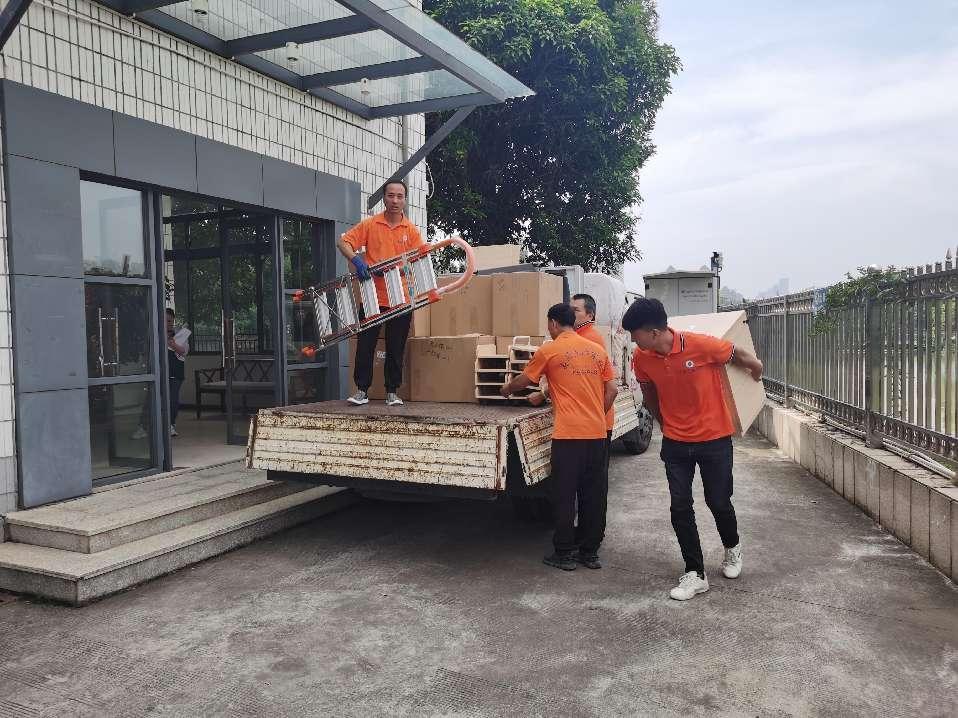 abf895096fbda3b8c7034406d03e21e